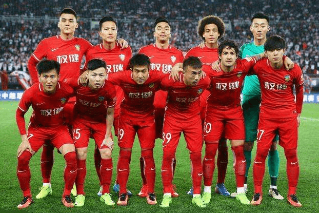 德约科维奇赛场新动态，网球场上的温馨日常