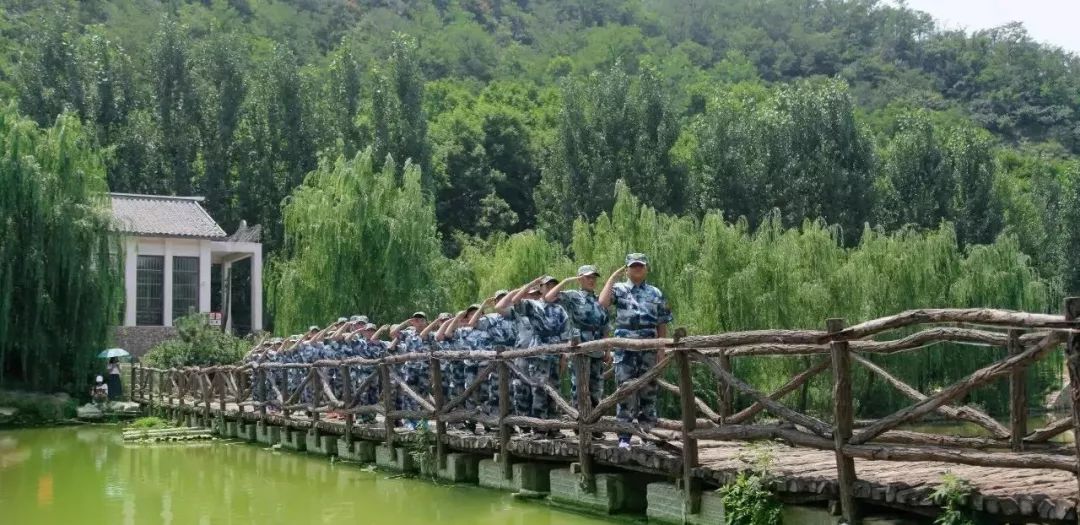 阿拉善盟最新干部公示，自然美景探索之旅启动